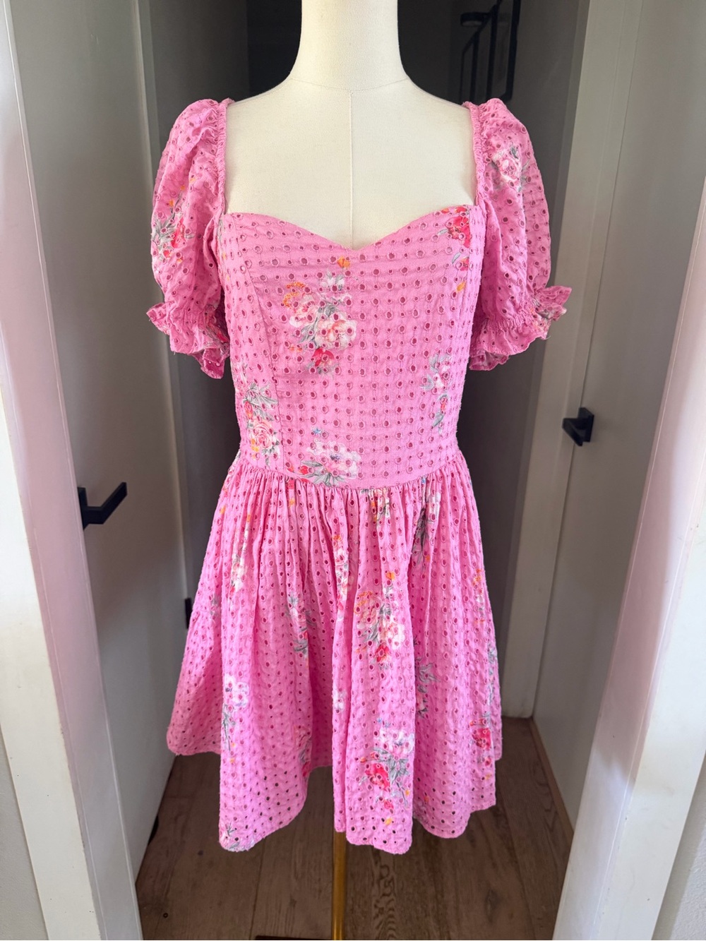 LoveShackFancy Altima Puff Sleeve Eyelet Pink Floral Mini Dress Sz S $395 - Picture 4 of 11